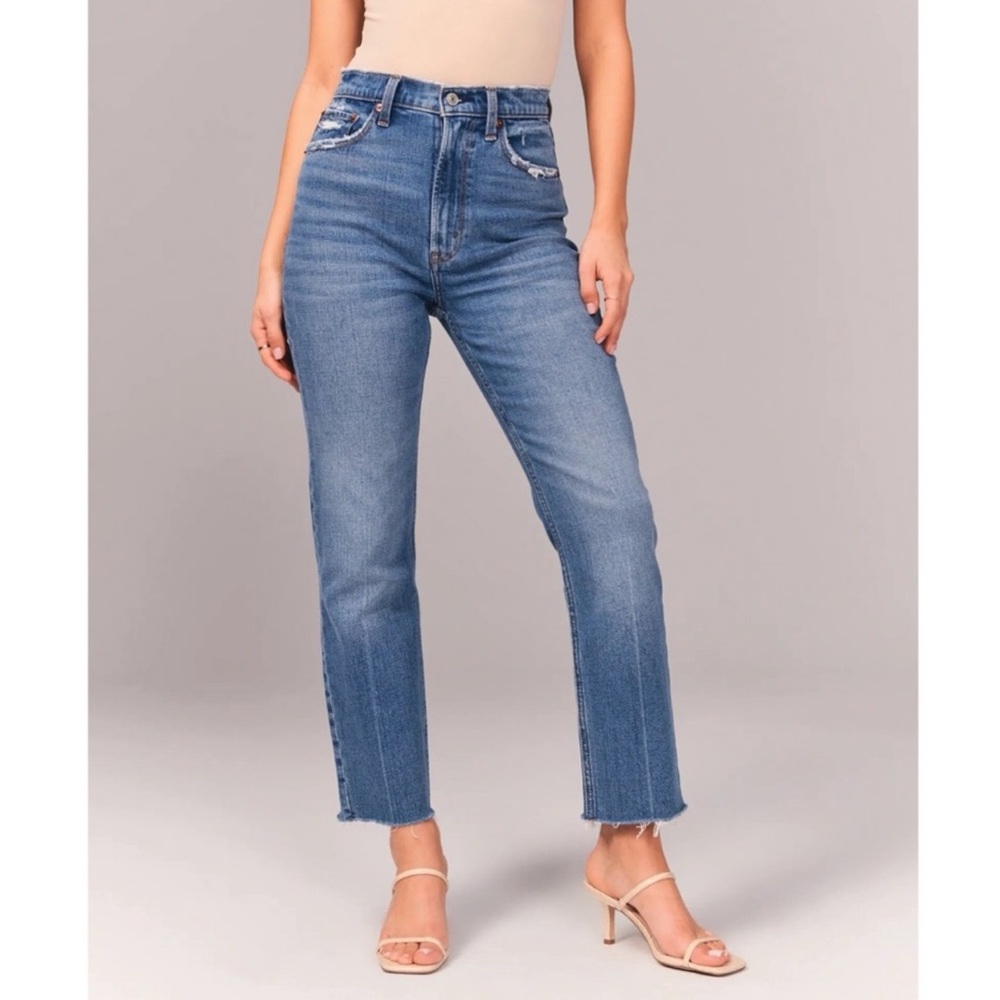 SOLD Abercrombie & Fitch Ultra High Rose Ankle Straight Jean Size 30